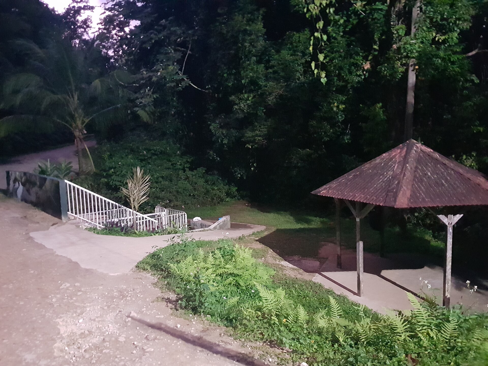 Douches des Bains sulfureux de Sofaïa à Sainte-Rose